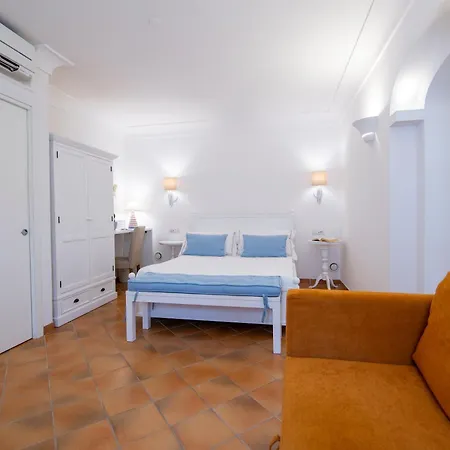 Casa Lucia Relaxing Panzió 4*