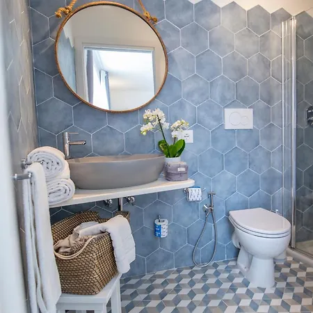 Casa Lucia Relaxing Bed & Breakfast 4*